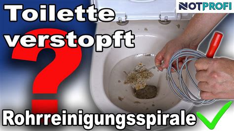 Anleitung zum Entstopfen eines Spülbeckens